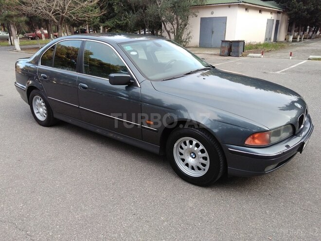 BMW 523 1999, 197,000 km - 2.5 l - Sumqayıt