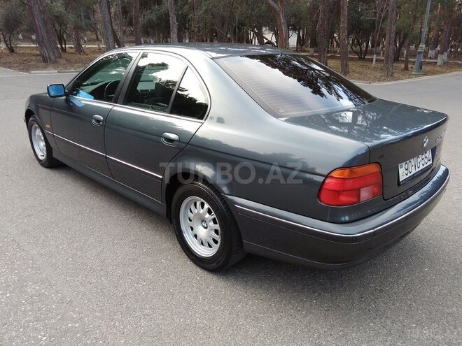 BMW 523 1999, 197,000 km - 2.5 l - Sumqayıt