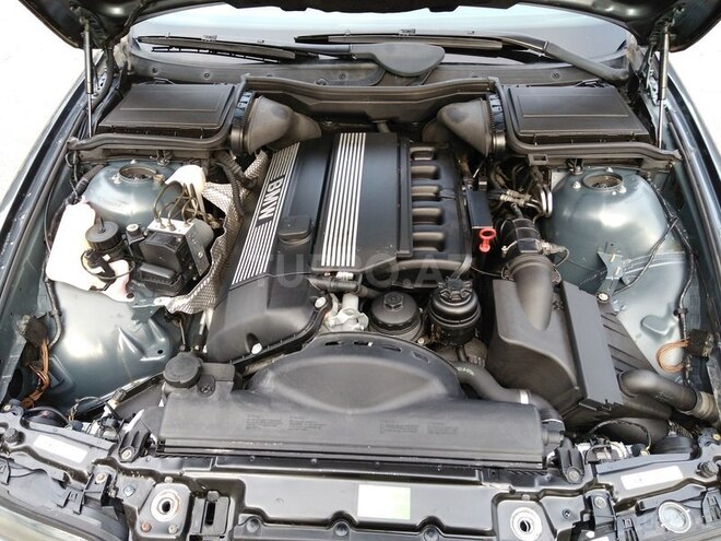 BMW 523 1999, 197,000 km - 2.5 l - Sumqayıt