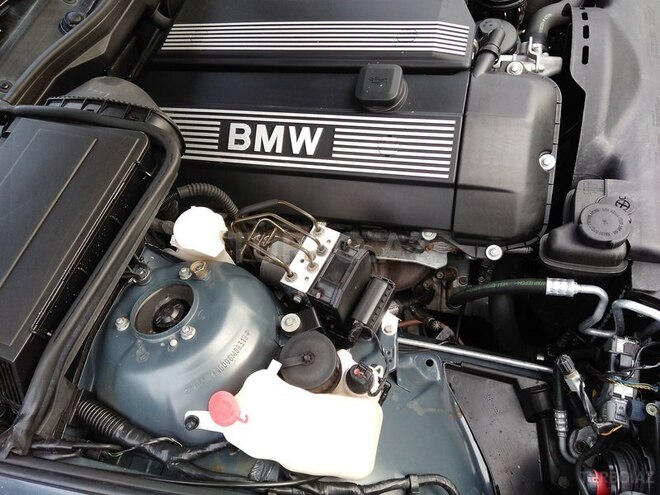BMW 523 1999, 197,000 km - 2.5 l - Sumqayıt