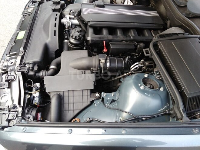 BMW 523 1999, 197,000 km - 2.5 l - Sumqayıt