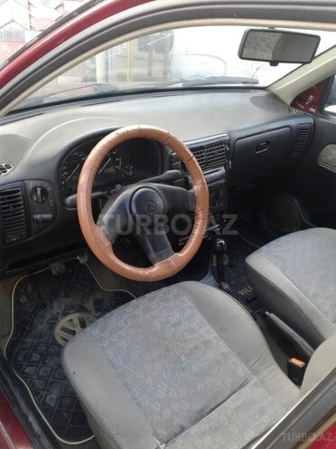 Volkswagen Polo 1995, 195,000 km - 1.4 l - Bakı