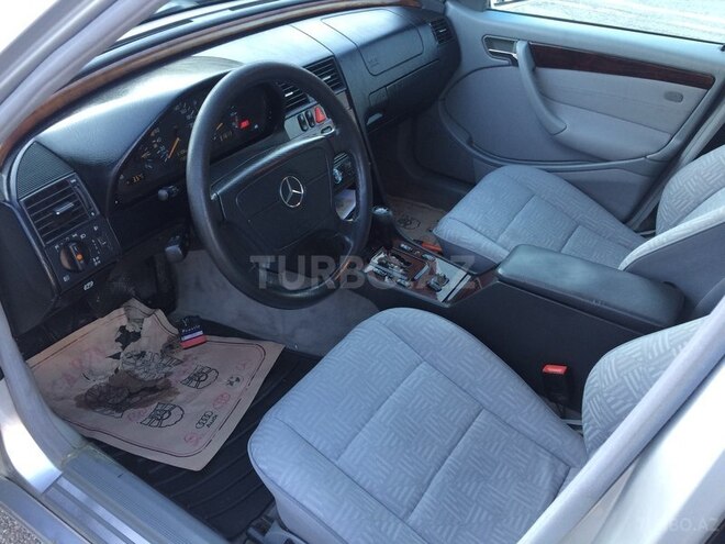 Mercedes C 200 1999, 172,000 km - 2.0 l - Şamaxı