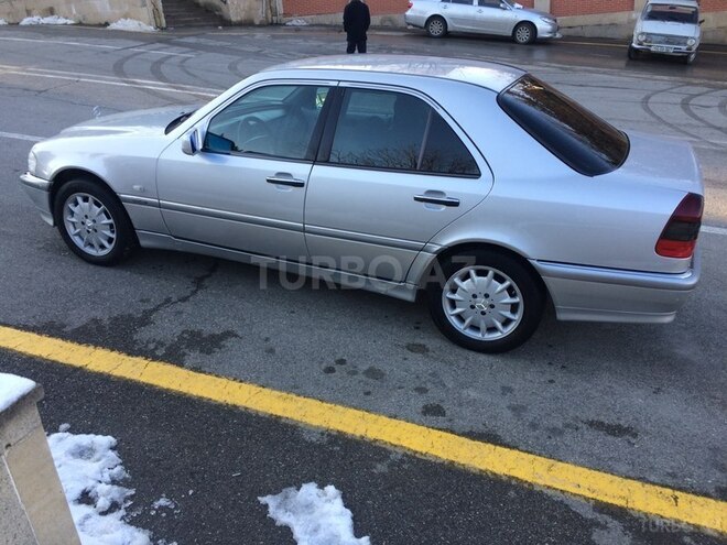 Mercedes C 200 1999, 172,000 km - 2.0 l - Şamaxı