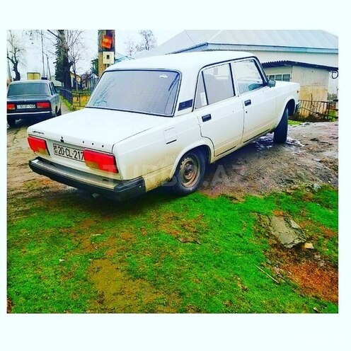 LADA (VAZ) 2107 2008, 60,000 km - 16.0 л - Qax