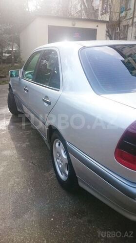 Mercedes C 200 2000, 179,347 km - 2.0 l - Bakı
