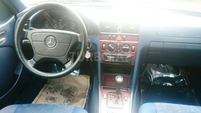 Mercedes C 200 2000, 179,347 km - 2.0 l - Bakı