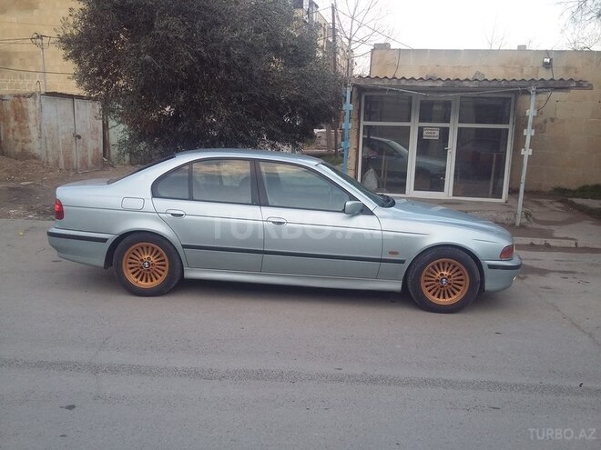 BMW 528 1996, 220,000 km - 2.8 l - Bakı