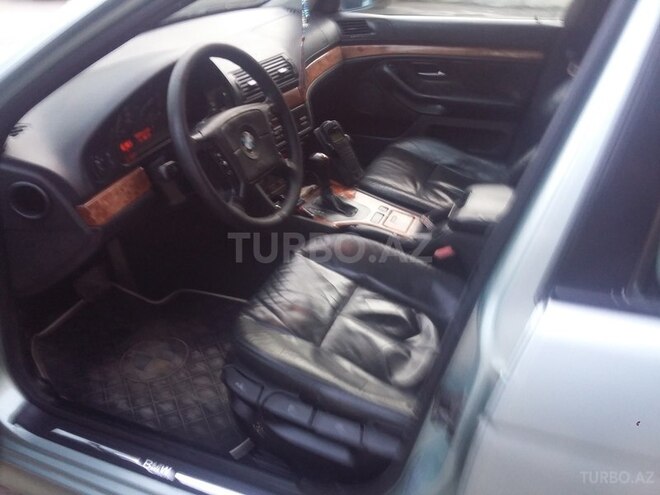 BMW 528 1996, 220,000 km - 2.8 l - Bakı