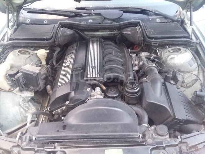 BMW 528 1996, 220,000 km - 2.8 l - Bakı