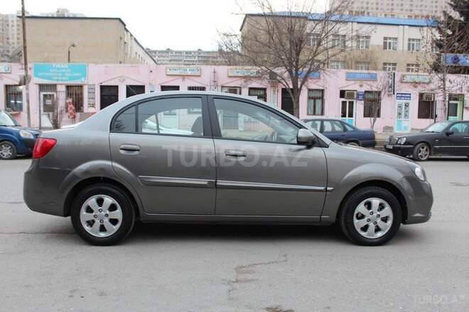 Kia Rio 2010, 110,000 km - 1.4 l - Bakı