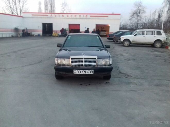 Mercedes 190 1992, 203,000 km - 1.8 л - Qəbələ