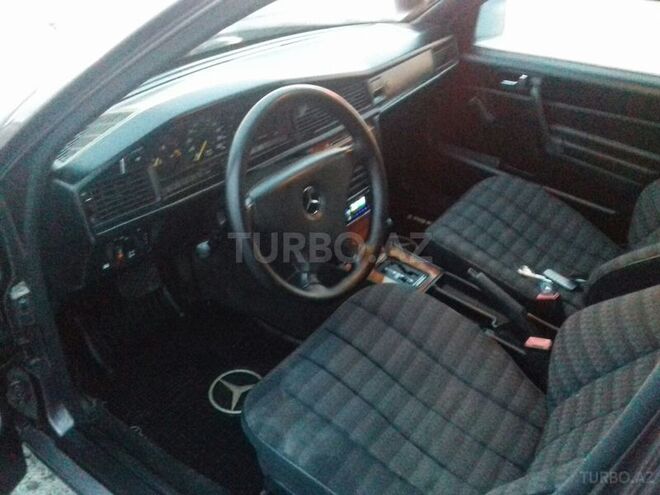 Mercedes 190 1992, 203,365 km - 1.8 l - Qəbələ