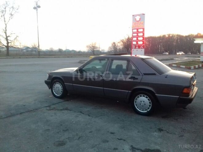 Mercedes 190 1992, 203,365 km - 1.8 l - Qəbələ