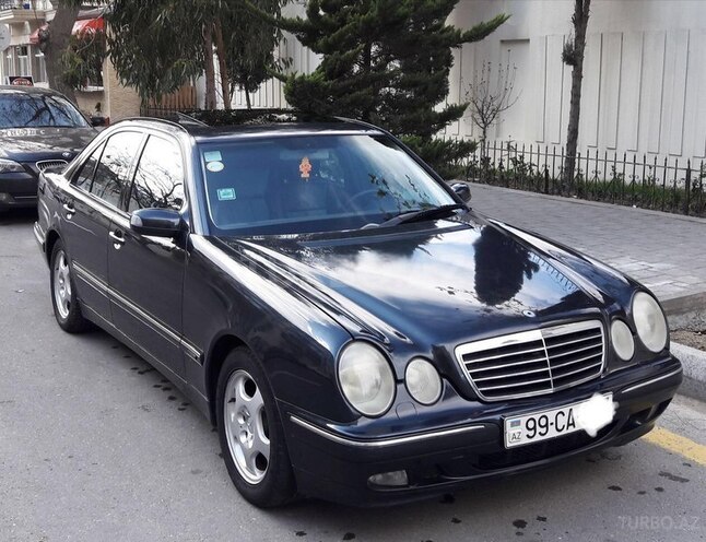 Mercedes E 280 1999, 266,000 km - 2.8 l - Bakı