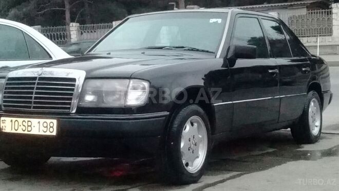 Mercedes E 230 1991, 25,000 km - 2.3 l - Bakı