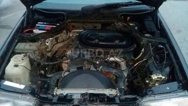 Mercedes E 230 1991, 25,000 km - 2.3 l - Bakı