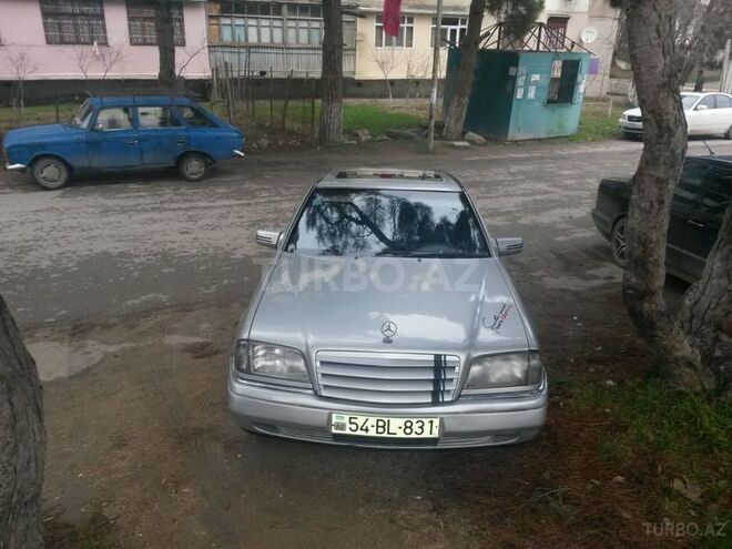 Mercedes C 220 1994, 296,000 km - 2.2 l - Sumqayıt