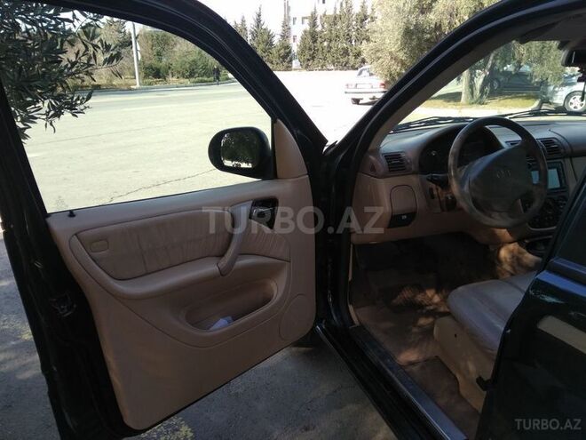 Mercedes  2001, 264,000 km - 4.3 l - Bakı