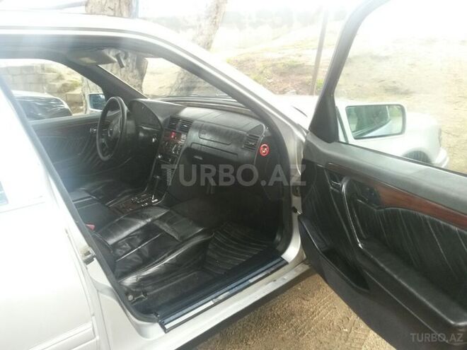 Mercedes C 220 1994, 298,000 km - 2.2 l - Sumqayıt