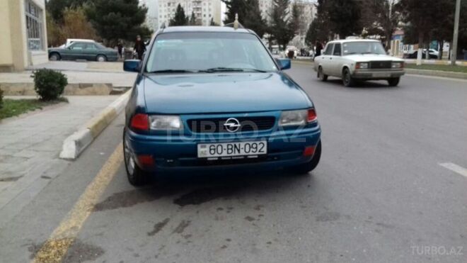 Opel Astra 1992, 200,000 km - 1.5 l - Sumqayıt