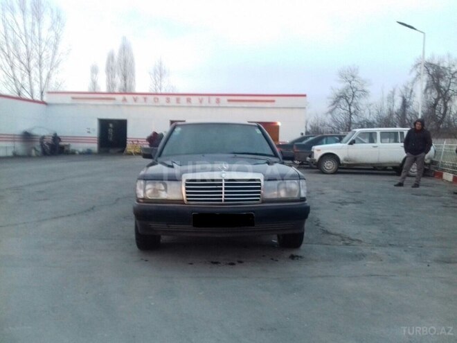 Mercedes 190 1992, 203,365 km - 1.8 л - Qəbələ