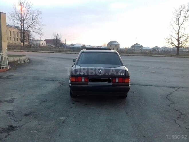 Mercedes 190 1992, 203,365 km - 1.8 л - Qəbələ