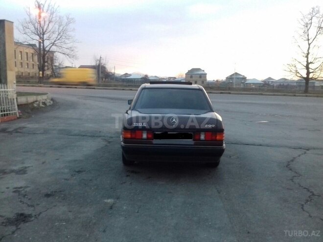 Mercedes 190 1992, 203,365 km - 1.8 л - Qəbələ
