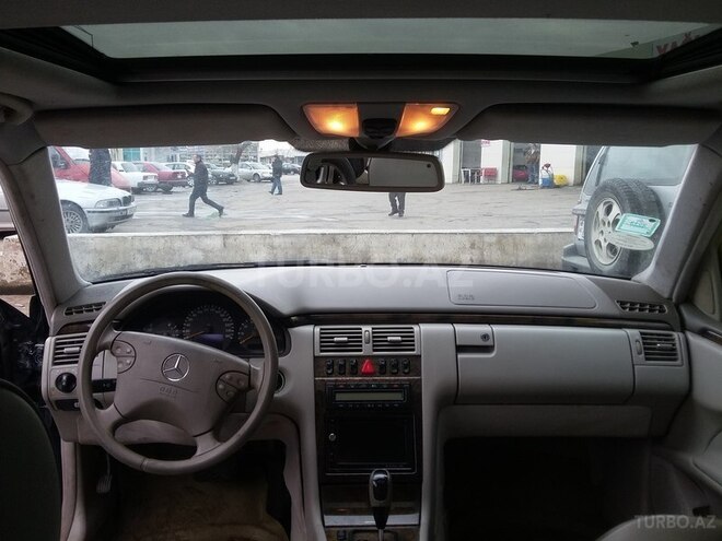 Mercedes E 240 2000, 246,500 km - 0.2 l - Xırdalan
