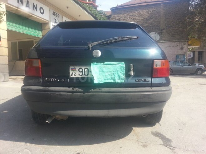 Opel Astra 1994, 220,000 km - 1.6 l - Bakı