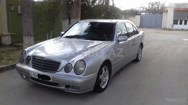 Mercedes E 320 2000, 455,000 km - 3.2 l - Bakı