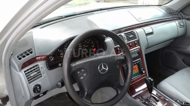 Mercedes E 320 2000, 455,000 km - 3.2 l - Bakı