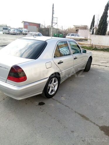 Mercedes C 230 2000, 261,000 km - 2.3 л - Bakı