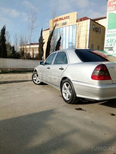 Mercedes C 230 2000, 261,000 km - 2.3 л - Bakı
