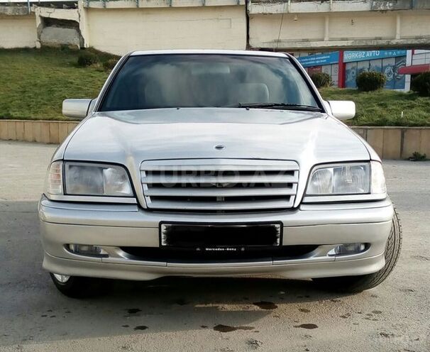 Mercedes C 230 2000, 261,000 km - 2.3 л - Bakı