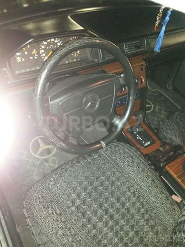 Mercedes E 220 1994, 422,200 km - 2.2 л - Bakı