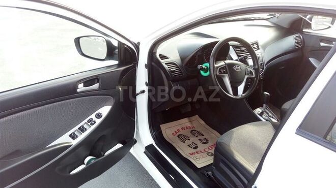 Hyundai Accent 2014, 250,000 km - 1.6 л - Bakı