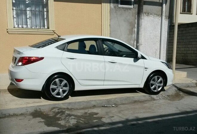Hyundai Accent 2014, 250,000 km - 1.6 л - Bakı