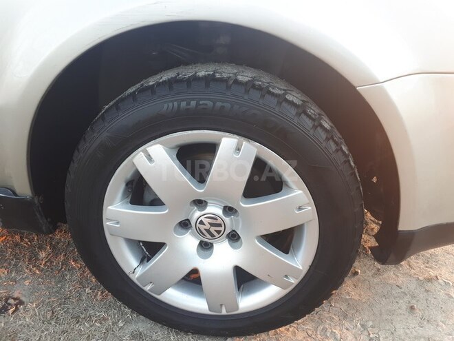 Volkswagen Passat 2004, 134,000 km - 1.8 l - Mingəçevir