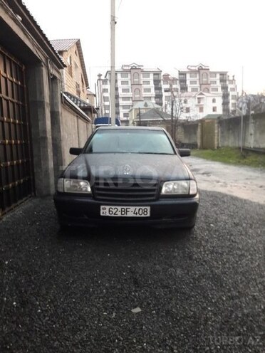 Mercedes C 240 1997, 271,000 km - 2.4 l - Zaqatala