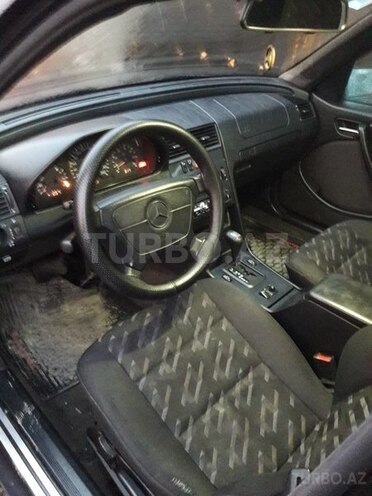 Mercedes C 240 1997, 271,000 km - 2.4 l - Zaqatala