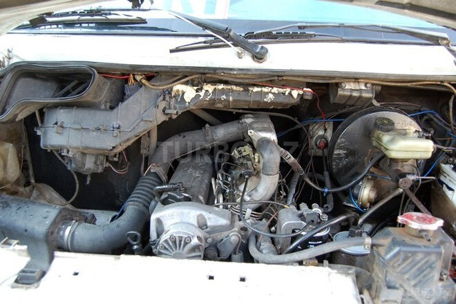 Mercedes Sprinter 208 1996, 320,000 km - 2.9 l - Ağstafa