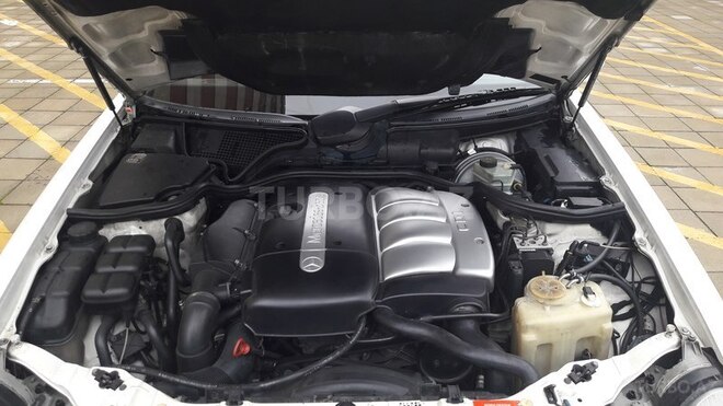 Mercedes E 220 2000, 247,520 km - 2.2 л - Bakı