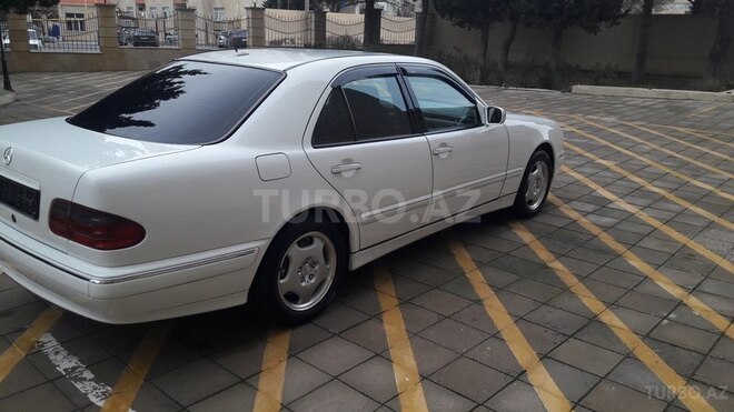 Mercedes E 220 2000, 247,520 km - 2.2 л - Bakı