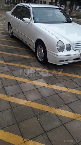 Mercedes E 220 2000, 247,520 km - 2.2 л - Bakı