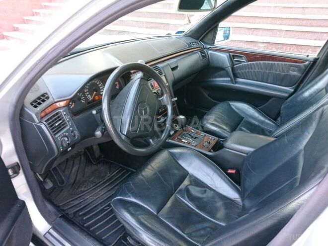 Mercedes E 300 1997, 474,441 km - 3.0 л - Bakı