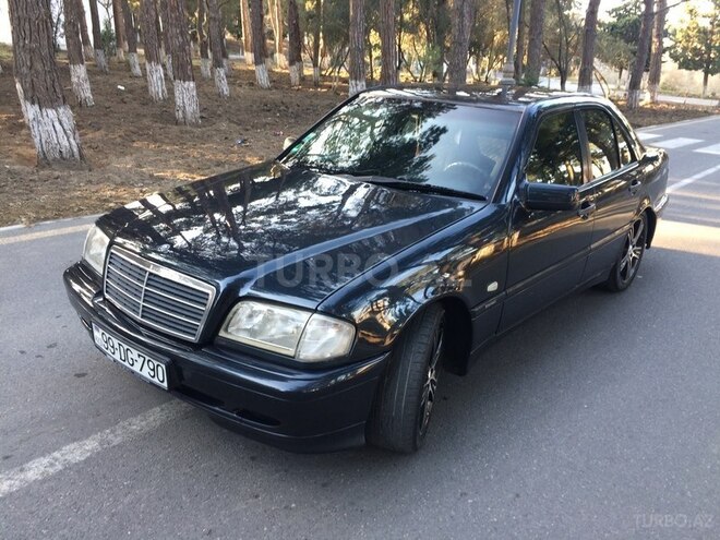 Mercedes C 180 1999, 304,000 km - 1.8 л - Sumqayıt