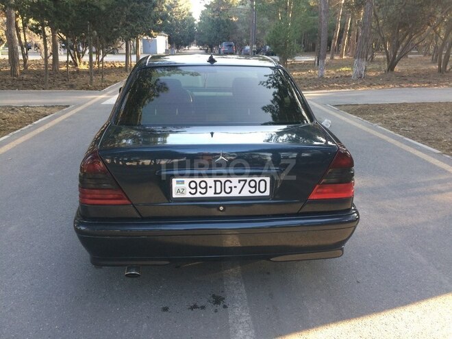 Mercedes C 180 1999, 304,000 km - 1.8 л - Sumqayıt