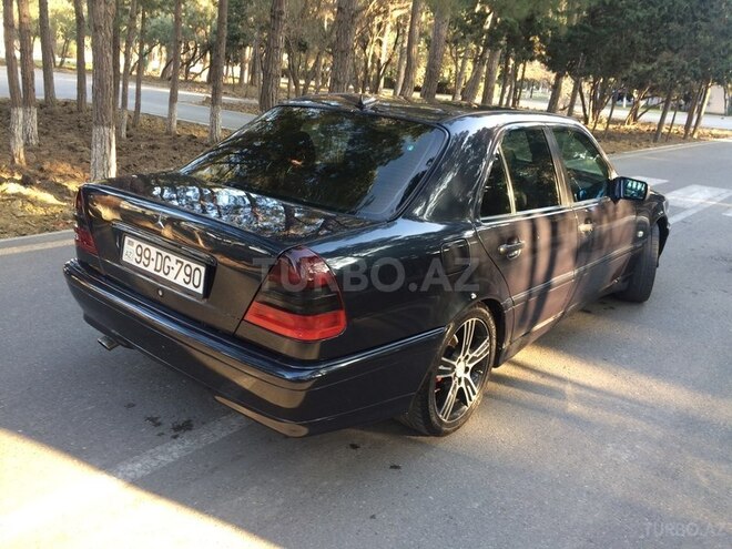Mercedes C 180 1999, 304,000 km - 1.8 л - Sumqayıt