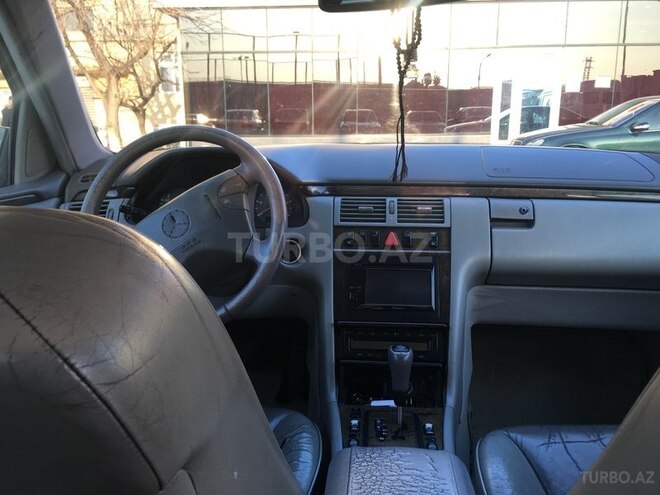 Mercedes E 320 2000, 355,000 km - 3.2 l - Sumqayıt